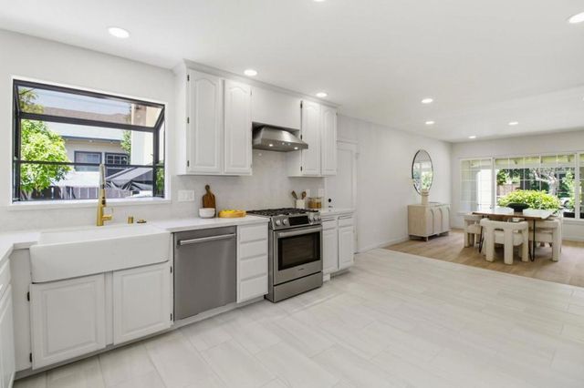 1114 Palm Avenue, San Mateo, CA 94401