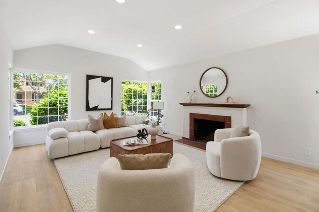 1114 Palm Avenue, San Mateo, CA 94401