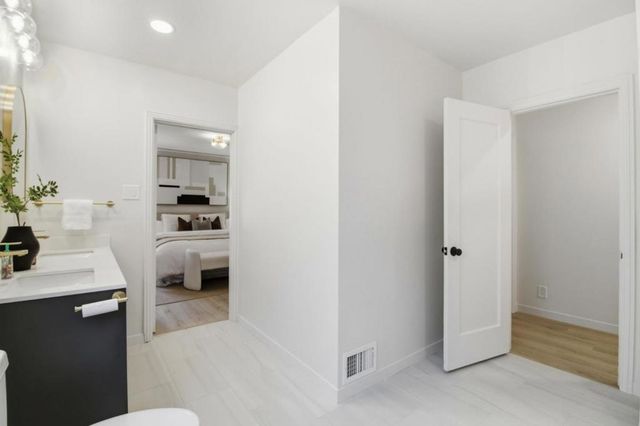 1114 Palm Avenue, San Mateo, CA 94401