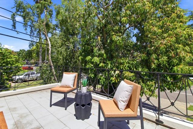 1114 Palm Avenue, San Mateo, CA 94401