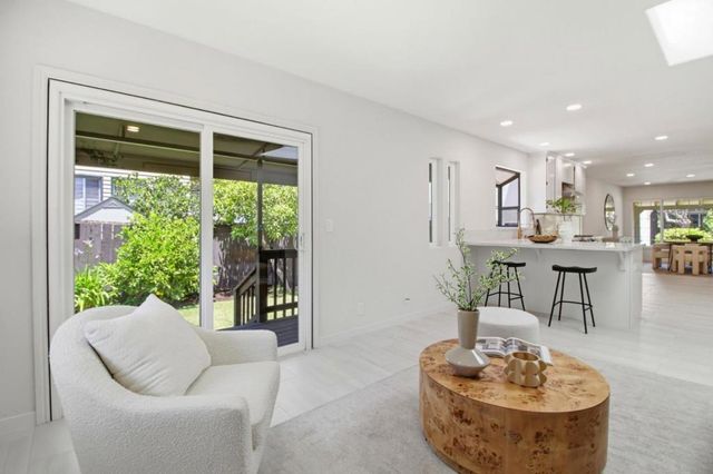 1114 Palm Avenue, San Mateo, CA 94401
