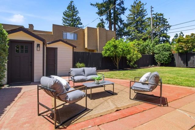 1114 Palm Avenue, San Mateo, CA 94401
