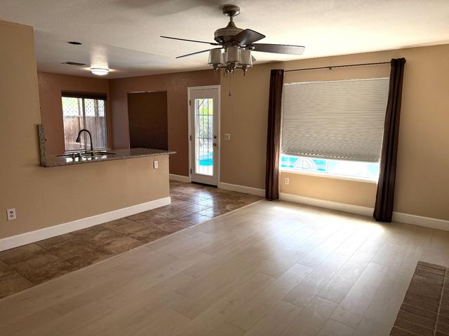 9013 Chantal Way, Sacramento, CA 95829