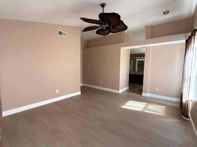 9013 Chantal Way, Sacramento, CA 95829