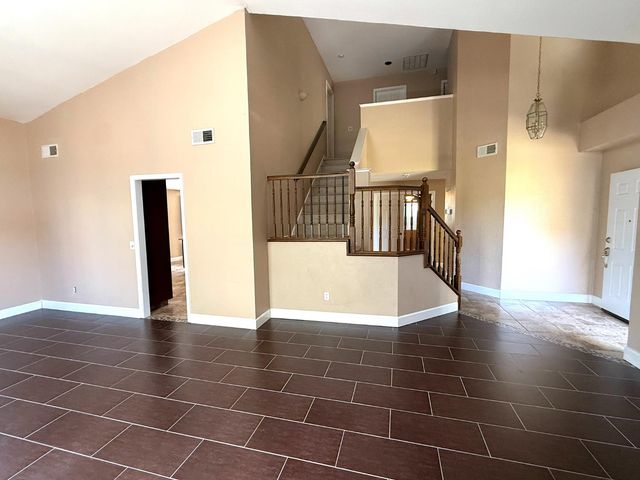 9013 Chantal Way, Sacramento, CA 95829