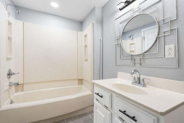 622 Lake Shore Drive, Branson, MO 65616