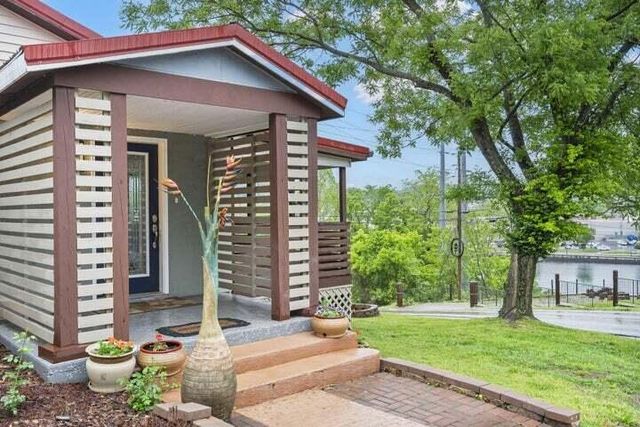 622 Lake Shore Drive, Branson, MO 65616