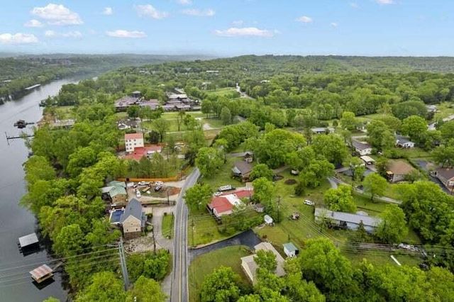 622 Lake Shore Drive, Branson, MO 65616