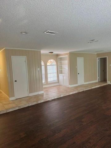 6026 Coral Ridge Road, Houston, TX 77069