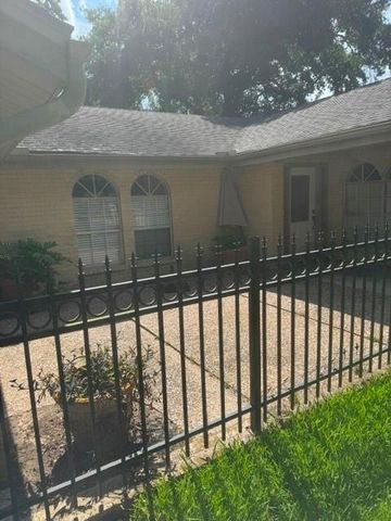 6026 Coral Ridge Road, Houston, TX 77069