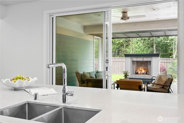 14512 Overlook Drive E, Bonney Lake, WA 98391