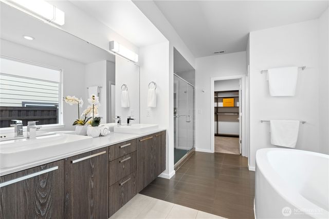 14512 Overlook Drive E, Bonney Lake, WA 98391