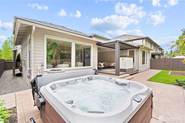 14512 Overlook Drive E, Bonney Lake, WA 98391