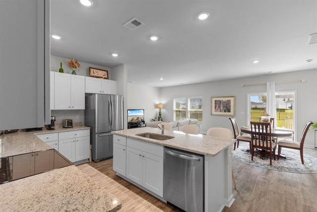 1334 Palm Springs Paloma Dr, Longs, SC 29568
