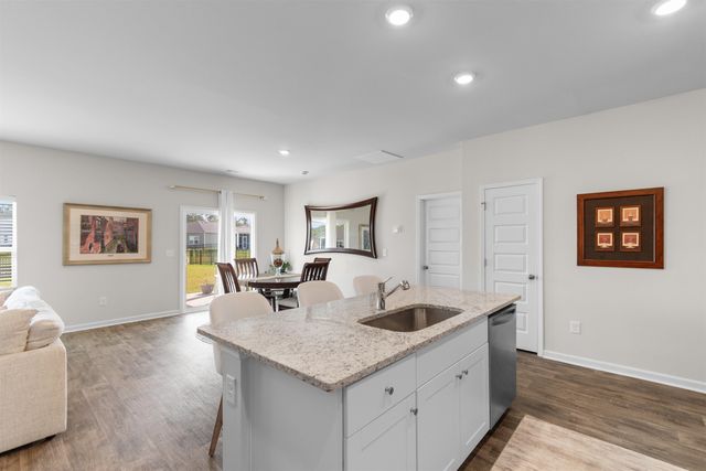 1334 Palm Springs Paloma Dr, Longs, SC 29568