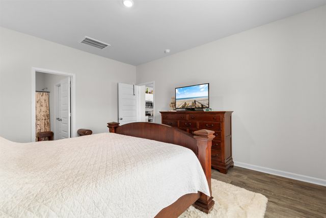1334 Palm Springs Paloma Dr, Longs, SC 29568