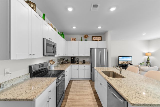 1334 Palm Springs Paloma Dr, Longs, SC 29568