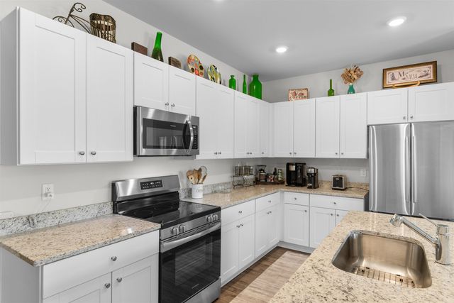 1334 Palm Springs Paloma Dr, Longs, SC 29568