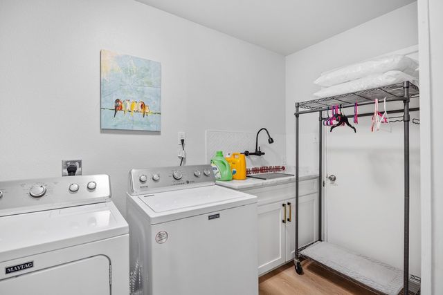 1003 Temple Dr, Kerrville, TX 78028