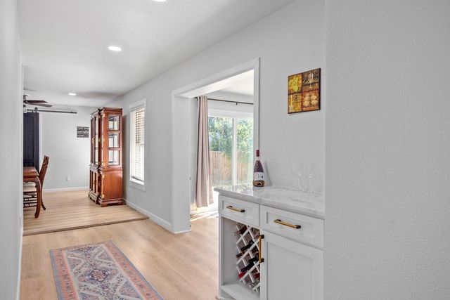 1003 Temple Dr, Kerrville, TX 78028