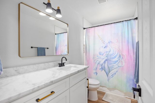 1003 Temple Dr, Kerrville, TX 78028