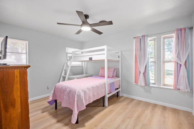 1003 Temple Dr, Kerrville, TX 78028