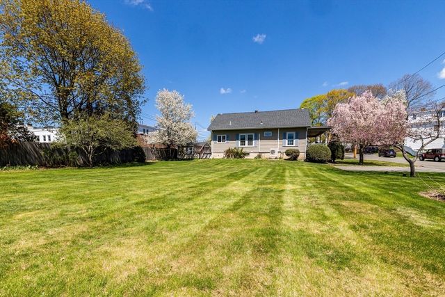 9 Parsons Ave, Lynnfield, MA 01940