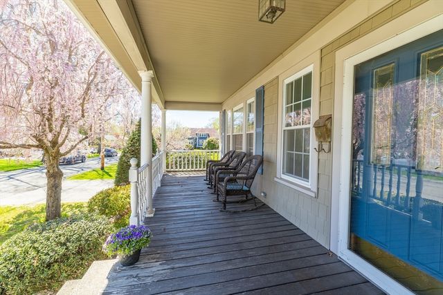 9 Parsons Ave, Lynnfield, MA 01940