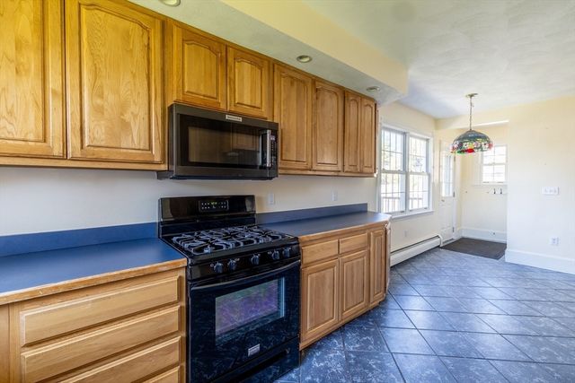 9 Parsons Ave, Lynnfield, MA 01940