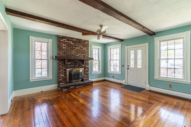 9 Parsons Ave, Lynnfield, MA 01940