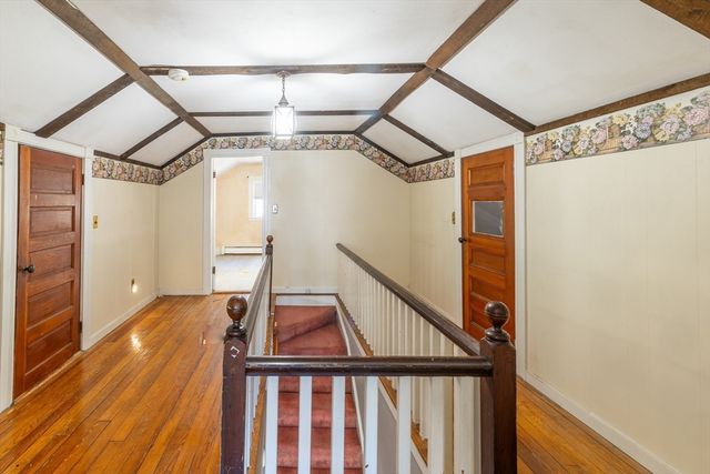 9 Parsons Ave, Lynnfield, MA 01940