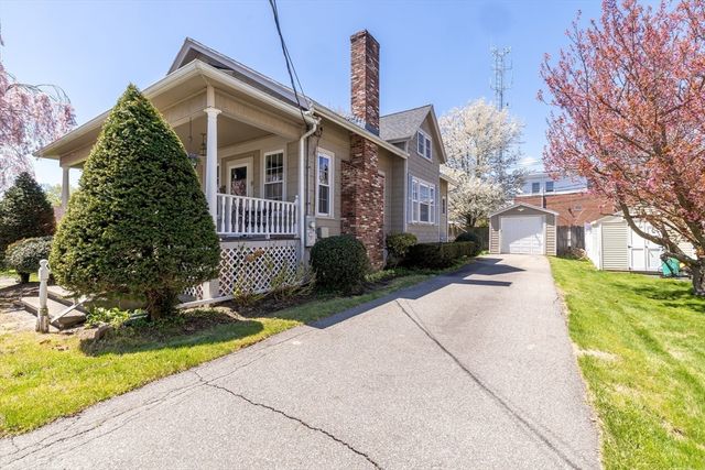 9 Parsons Ave, Lynnfield, MA 01940