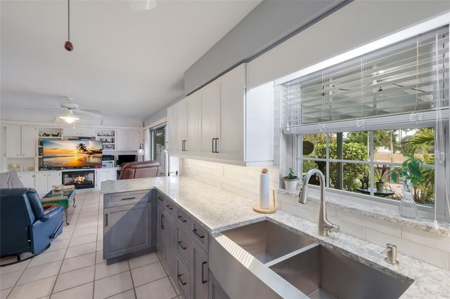 5007 BIMINI DRIVE, Bradenton, FL 34210