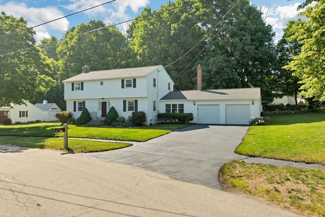 45 Mariette Drive, Portsmouth, NH 03801