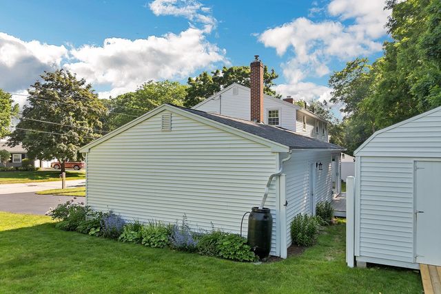 45 Mariette Drive, Portsmouth, NH 03801