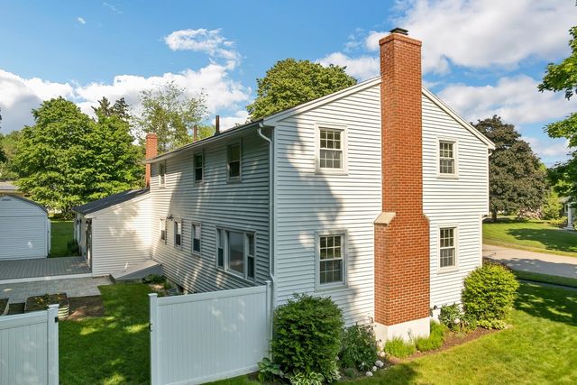 45 Mariette Drive, Portsmouth, NH 03801