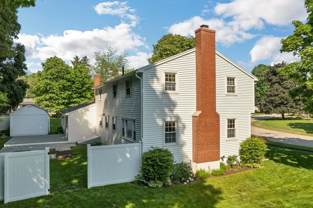 45 Mariette Drive, Portsmouth, NH 03801