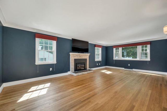 45 Mariette Drive, Portsmouth, NH 03801