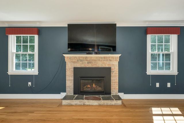 45 Mariette Drive, Portsmouth, NH 03801