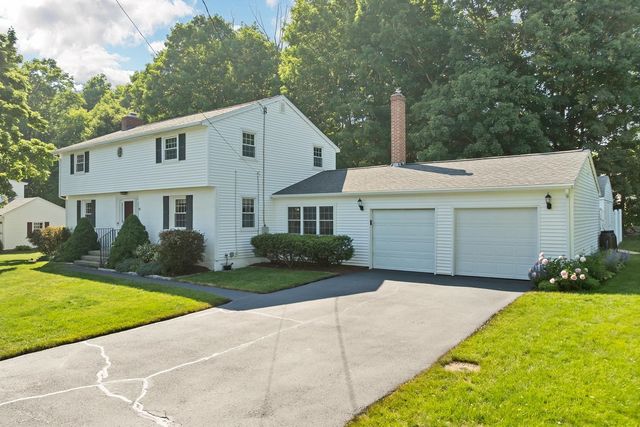 45 Mariette Drive, Portsmouth, NH 03801
