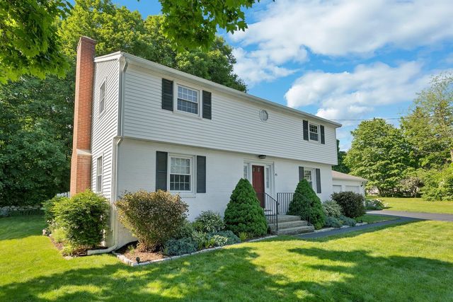 45 Mariette Drive, Portsmouth, NH 03801