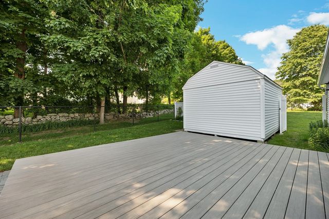 45 Mariette Drive, Portsmouth, NH 03801
