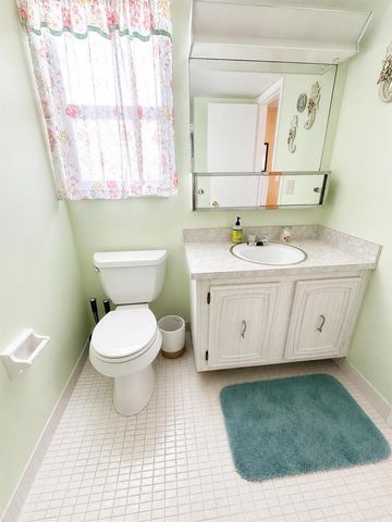 18 Colonial Club Drive 200, Boynton Beach, FL 33435