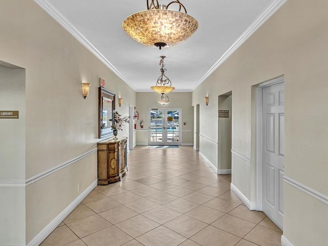 18 Colonial Club Drive 200, Boynton Beach, FL 33435