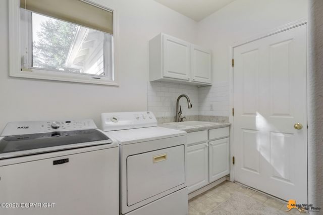 15721 Noble Point Drive, Anchorage, AK 99516