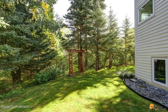 15721 Noble Point Drive, Anchorage, AK 99516
