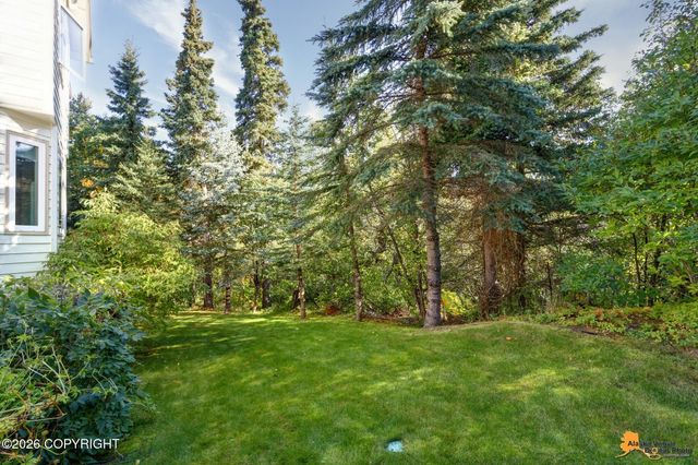 15721 Noble Point Drive, Anchorage, AK 99516