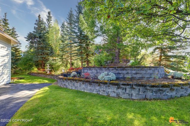 15721 Noble Point Drive, Anchorage, AK 99516