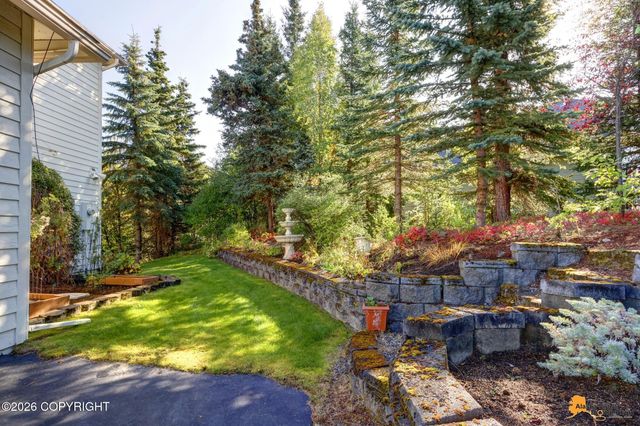 15721 Noble Point Drive, Anchorage, AK 99516