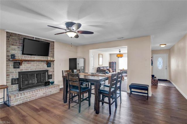 4 Overlook CT, Hampton, VA 23669